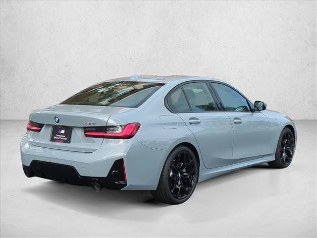 Used 2026 BMW 330i Sedan w/ M Sport Package RWD image 5