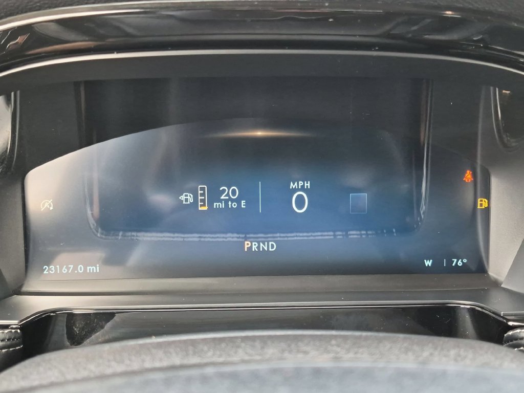 Used 2025 Lincoln Corsair AWD image 13