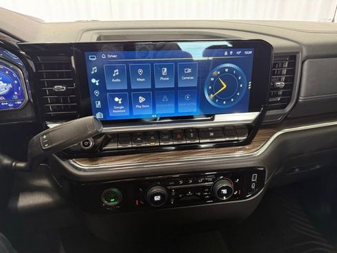 Used 2023 Chevrolet Silverado 1500 LT image 19