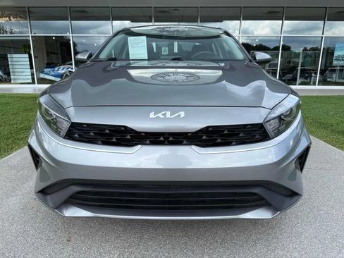 Used 2024 Kia Forte LXS FWD image 5