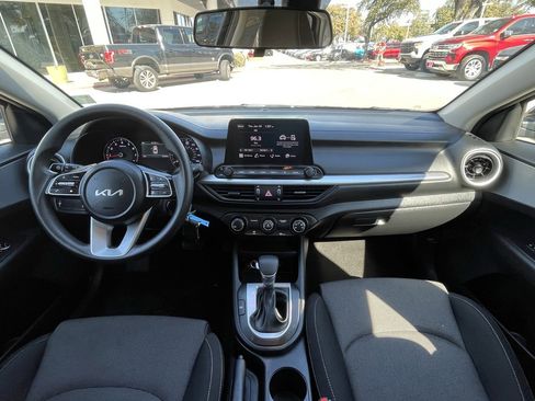 Used 2024 Kia Forte LXS image 10