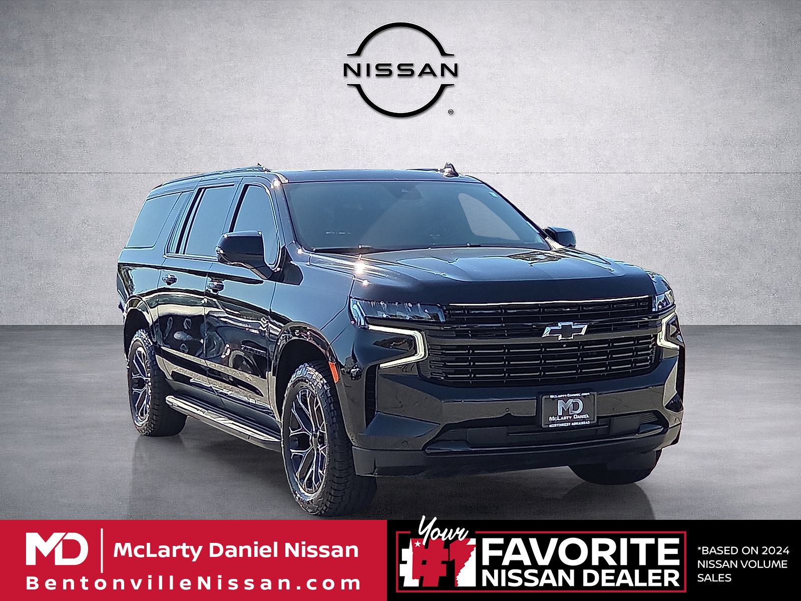 Used 2023 Chevrolet Suburban RST w/ Luxury Package AWD/4WD image 1