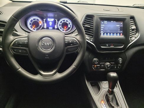 Used 2020 Jeep Cherokee Latitude Plus FWD image 22