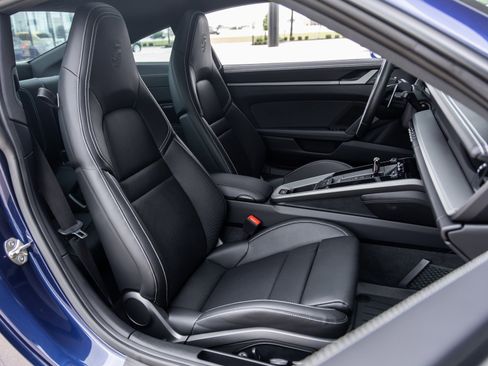 Certified 2024 Porsche 911 Carrera image 37