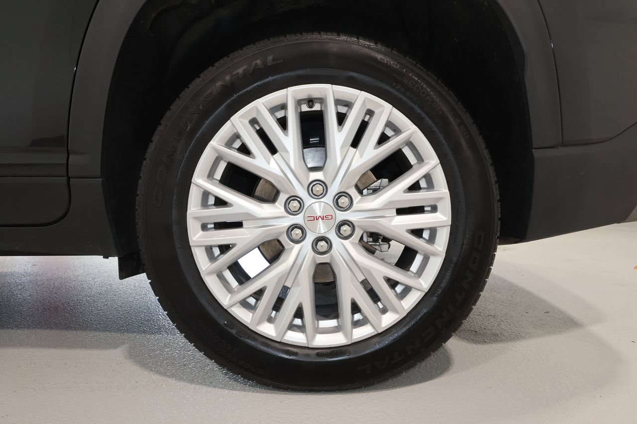 Certified 2026 GMC Acadia Elevation w/ Elevation Premium Package FWD image 35