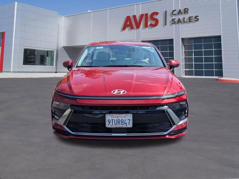 Used 2025 Hyundai Sonata SEL FWD image 2