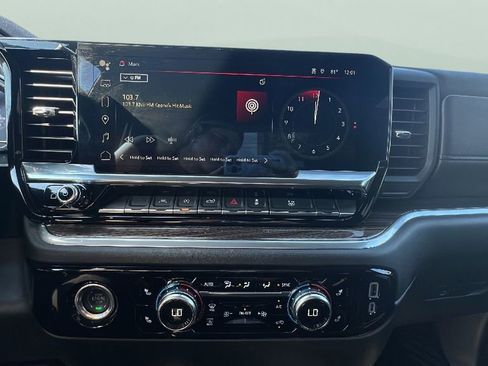 Used 2024 GMC Sierra 1500 Elevation image 20