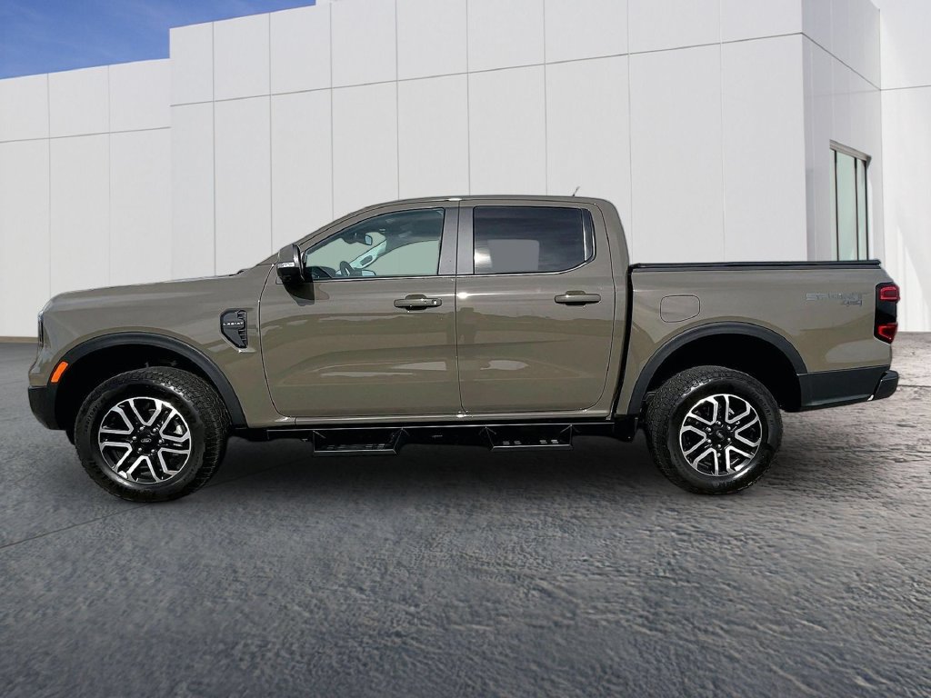 Used 2025 Ford Ranger Lariat w/ Convenience Package AWD/4WD image 2