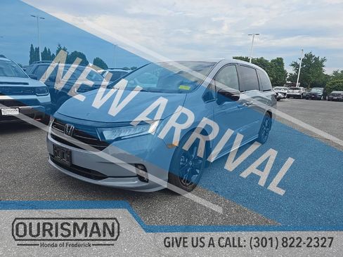 Used 2023 Honda Odyssey Sport image 4