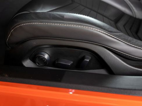Used 2021 Chevrolet Corvette Stingray Preferred Cpe w/ Z51 Performance Package RWD image 43