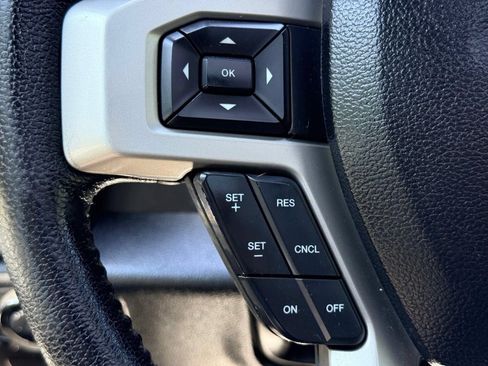 Used 2015 Ford F150 Lariat w/ Equipment Group 502A Luxury AWD/4WD image 41