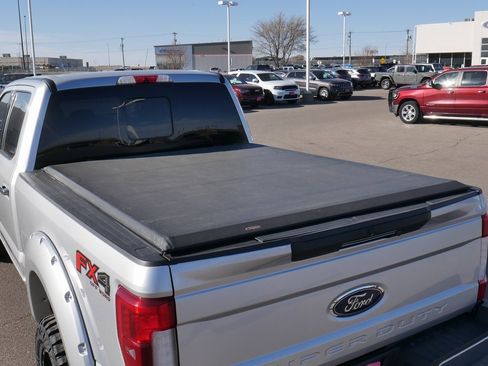 Used 2017 Ford F250 Lariat w/ Lariat Ultimate Package image 23