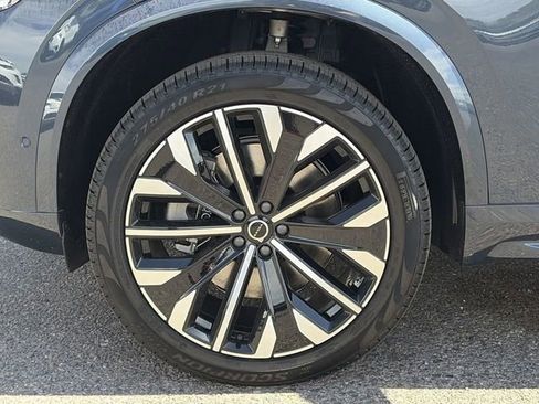 New 2026 Volvo XC90 T8 Ultra w/ Protection Package AWD/4WD image 11