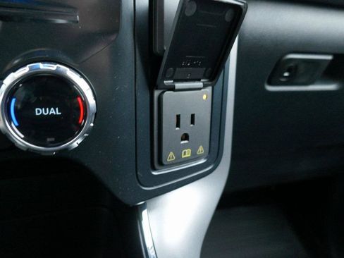 New 2025 Ford F150 XLT w/ Equipment Group 302A MID image 19