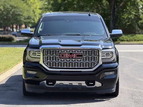 Used 2017 GMC Sierra 1500 Denali w/ Denali Ultimate Package AWD/4WD image 4