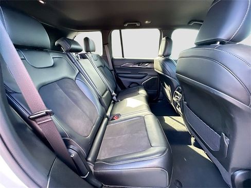 Certified 2023 Jeep Grand Cherokee Altitude image 25