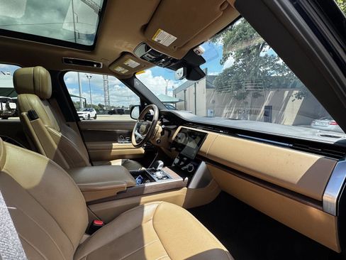 Certified 2023 Land Rover Range Rover SE AWD/4WD image 14
