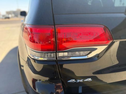 Used 2015 Jeep Grand Cherokee Limited image 26