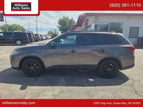 Used 2018 Mitsubishi Outlander LE AWD/4WD image 7