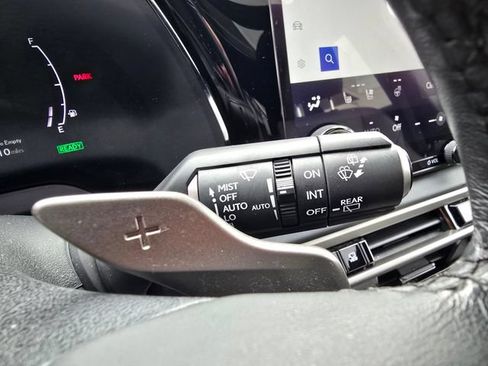 Used 2023 Lexus RX 350 w/ Accessory Package (Z1) AWD/4WD image 18