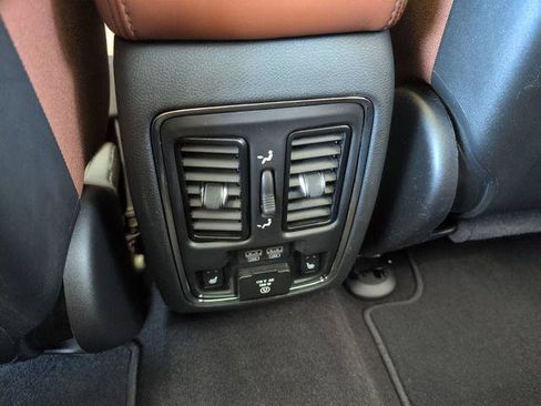 Certified 2020 Jeep Grand Cherokee Overland w/ Interior Metal Package AWD/4WD image 14