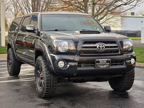 Used 2010 Toyota Tacoma 4x4 Double Cab image 2