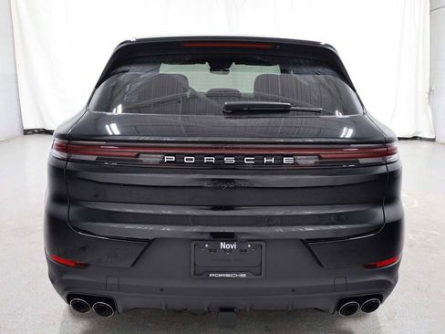 New 2026 Porsche Cayenne E-Hybrid image 7