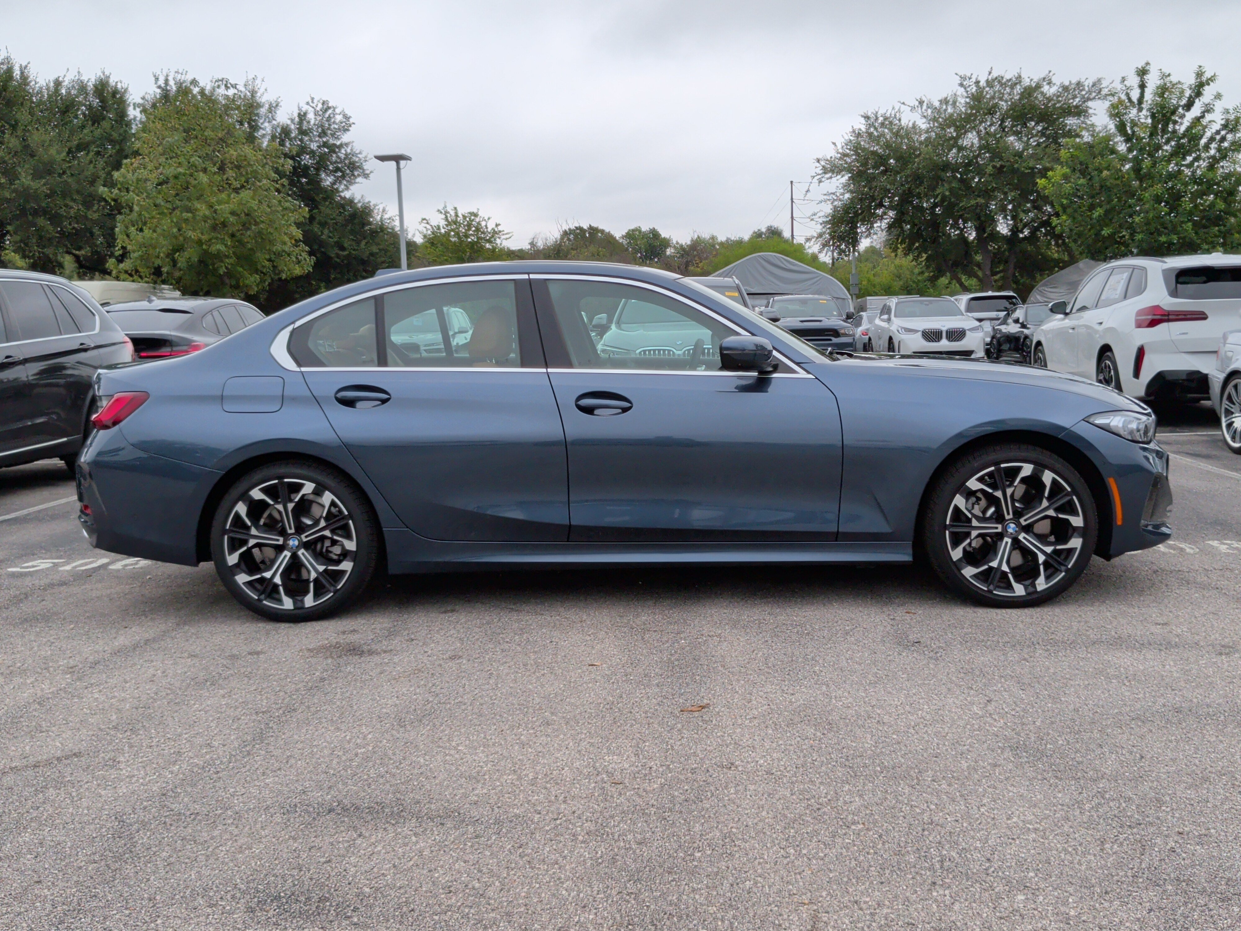 Used 2025 BMW 330i Sedan RWD image 6