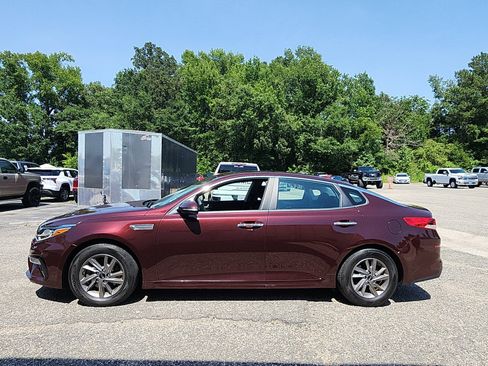 Used 2020 Kia Optima LX FWD image 2