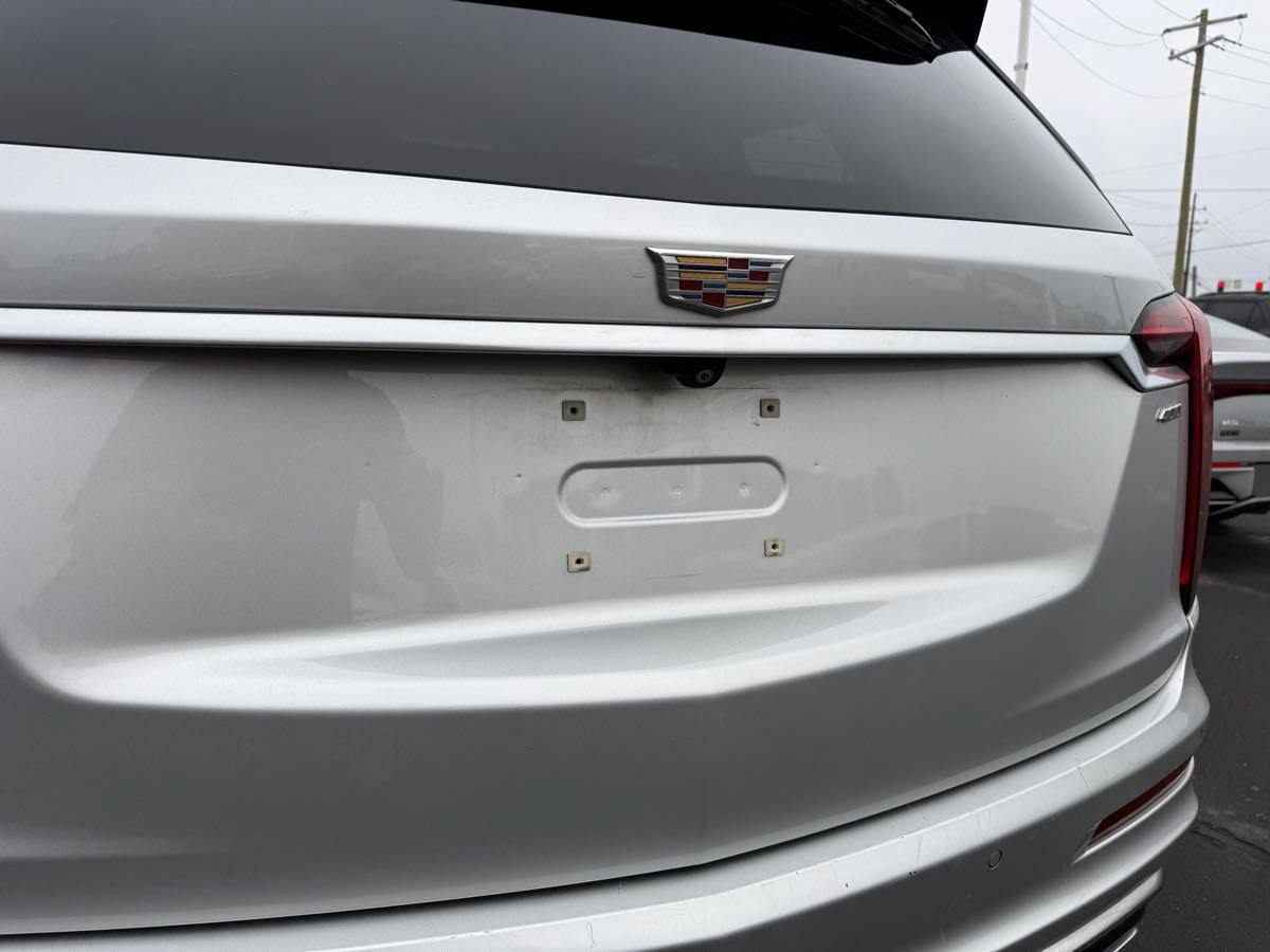 Used 2020 Cadillac XT6 Premium Luxury FWD image 7