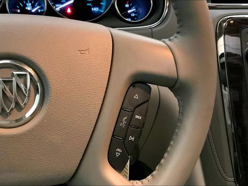 Used 2016 Buick Enclave Leather FWD image 19