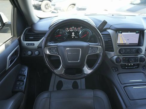 Used 2018 GMC Yukon Denali image 21