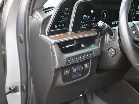 Used 2021 Cadillac Escalade Premium Luxury Platinum image 29