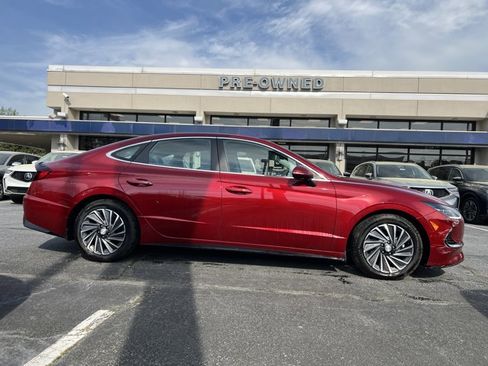 Used 2023 Hyundai Sonata SEL w/ Cargo Package image 6