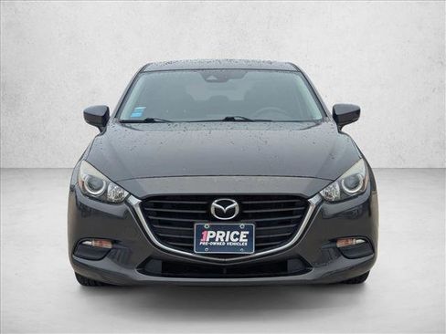 Used 2018 MAZDA MAZDA3 Touring FWD image 2