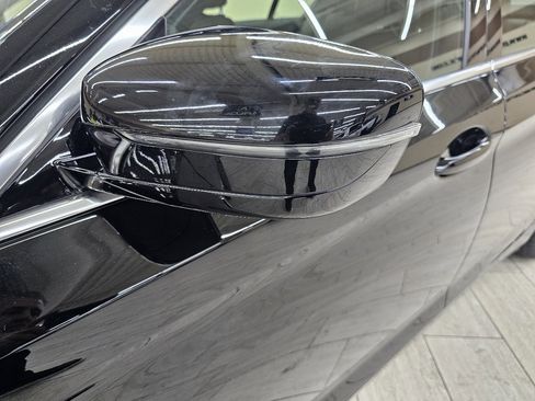 Used 2020 BMW 530i w/ Convenience Package image 12