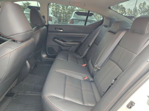 Used 2024 Nissan Altima 2.5 SR w/ SR Premium Package image 31