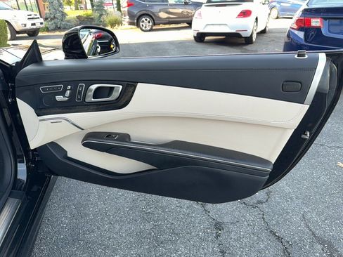 Used 2013 Mercedes-Benz SL 550 image 22