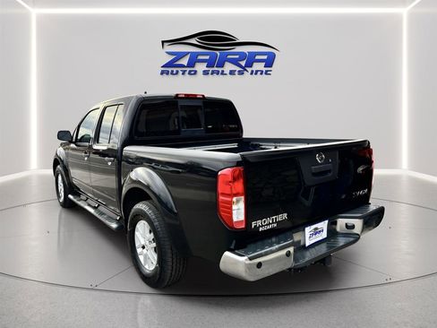 Used 2014 Nissan Frontier SV w/ SV Value Truck Package image 4