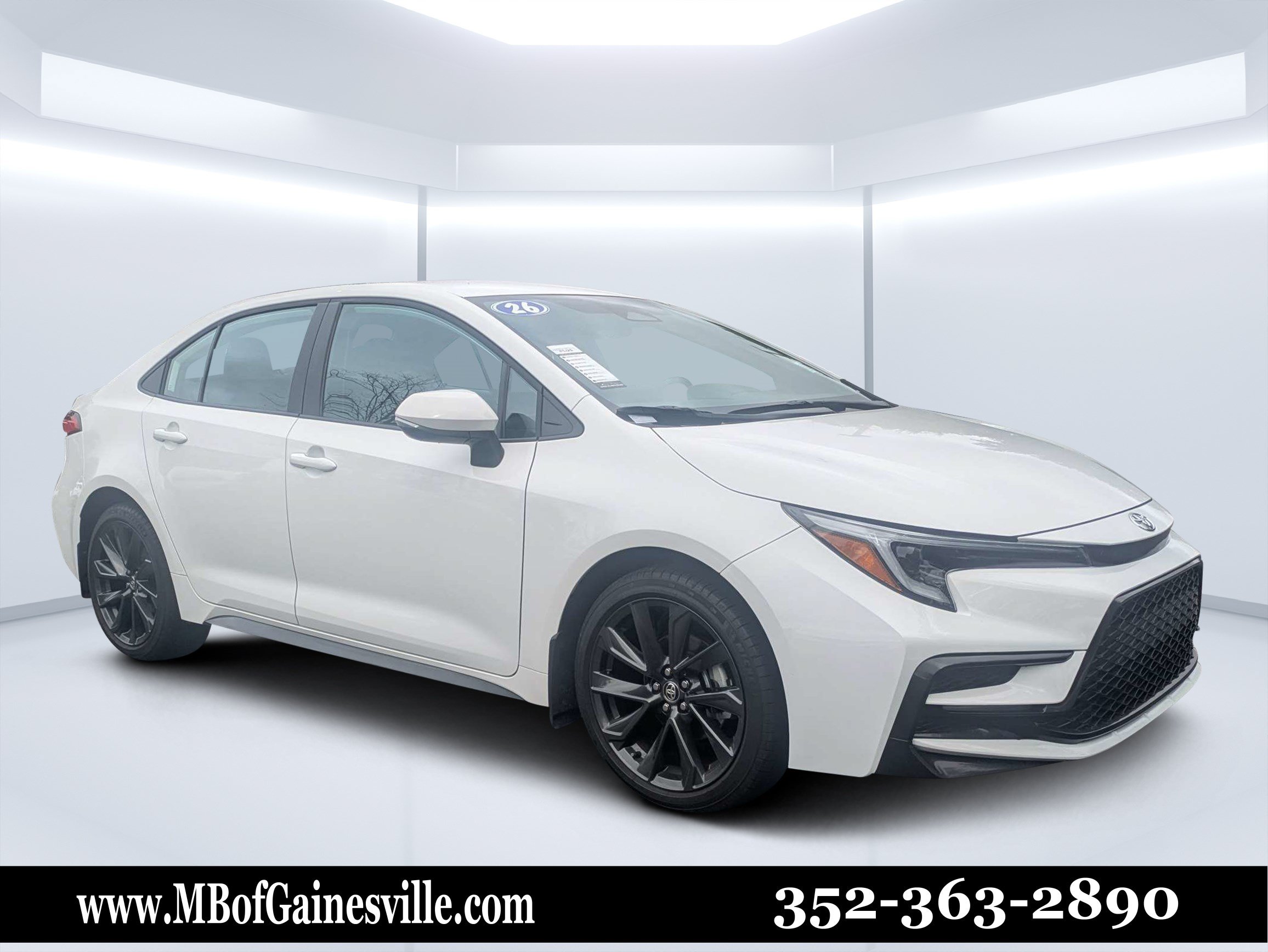 Used 2026 Toyota Corolla SE FWD image 1