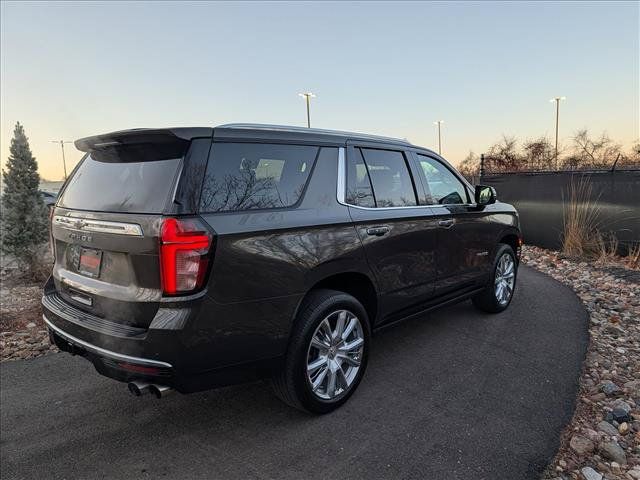 Used 2021 Chevrolet Tahoe High Country w/ Premium Package AWD/4WD image 5