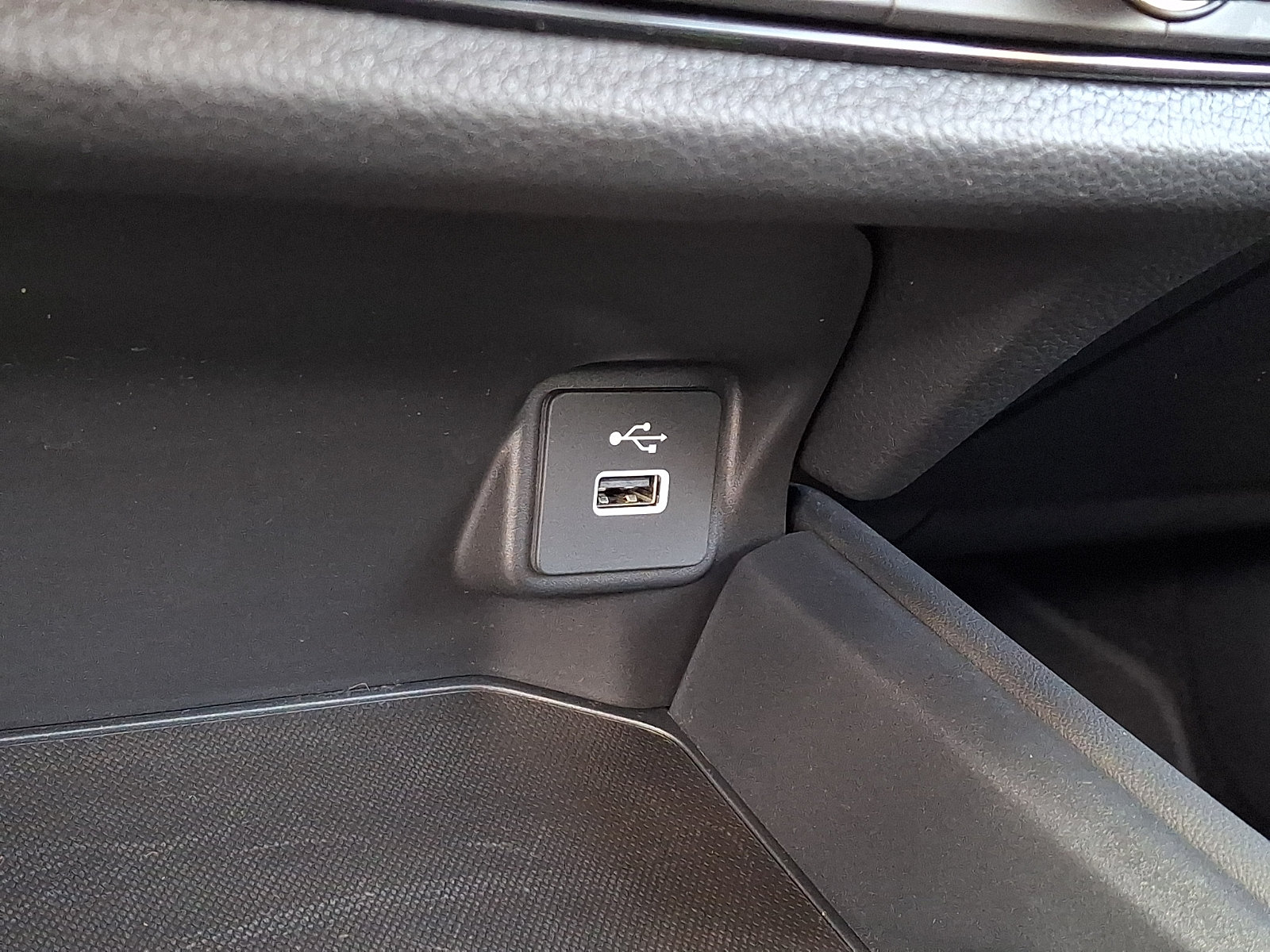 Used 2024 Honda HR-V LX image 23