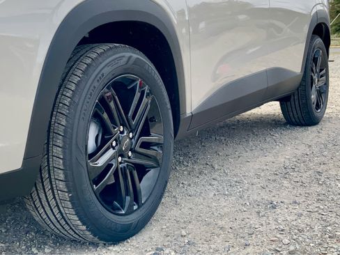 New 2026 Chevrolet Trax ACTIV w/ Sunroof Package FWD image 14