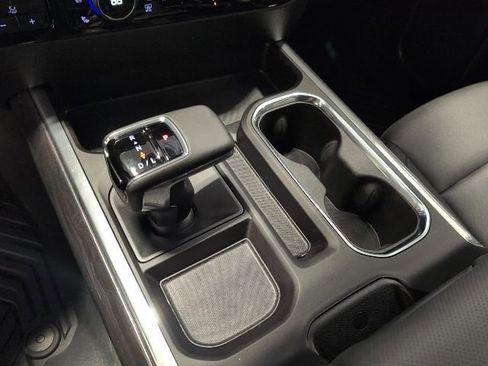 Used 2026 Chevrolet Silverado 1500 LTZ AWD/4WD image 13
