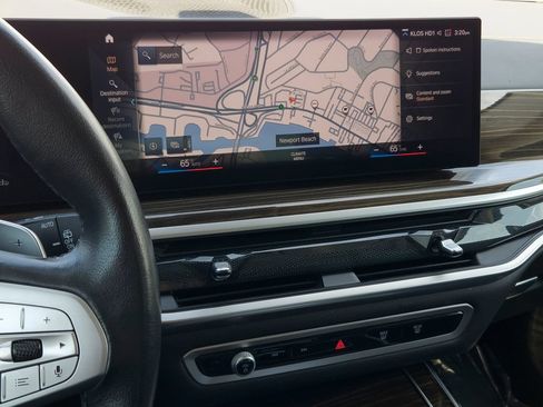 Used 2023 BMW X7 xDrive40i AWD/4WD image 12