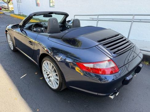 Used 2005 Porsche 911 Carrera RWD image 3