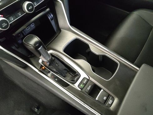 Used 2021 Honda Accord Sport image 26