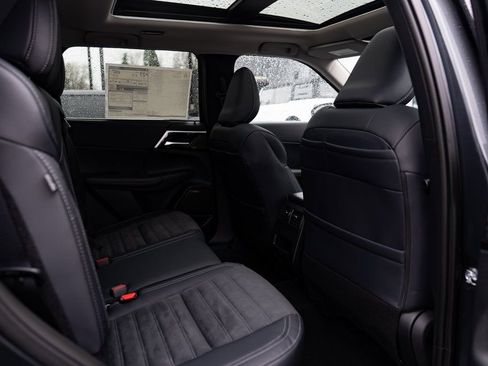 New 2026 Mitsubishi Outlander SE AWD/4WD image 14