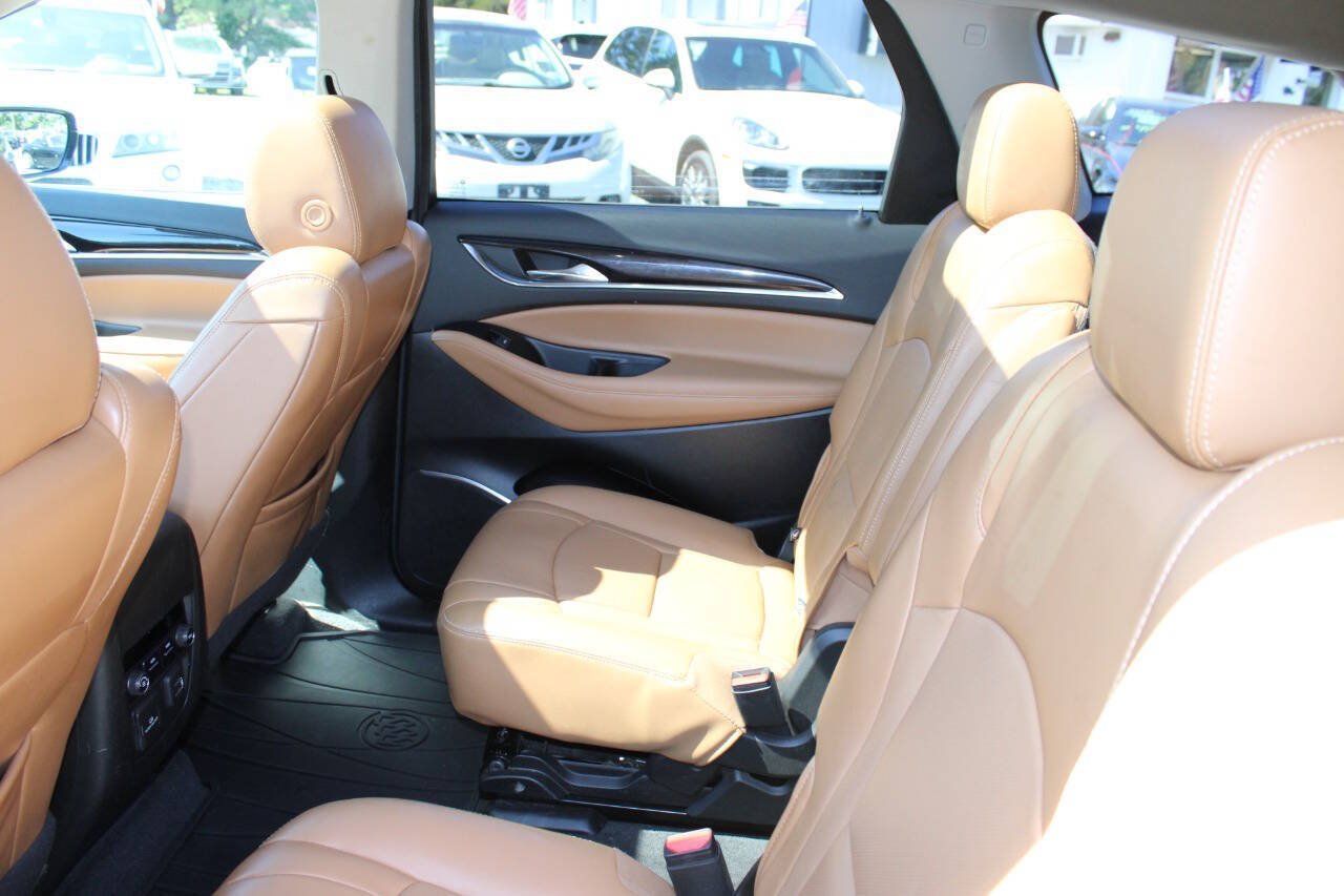 Used 2019 Buick Enclave Essence AWD/4WD image 19