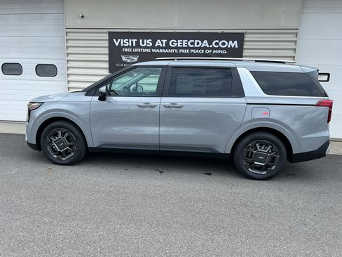 New 2026 Kia Carnival EX image 6